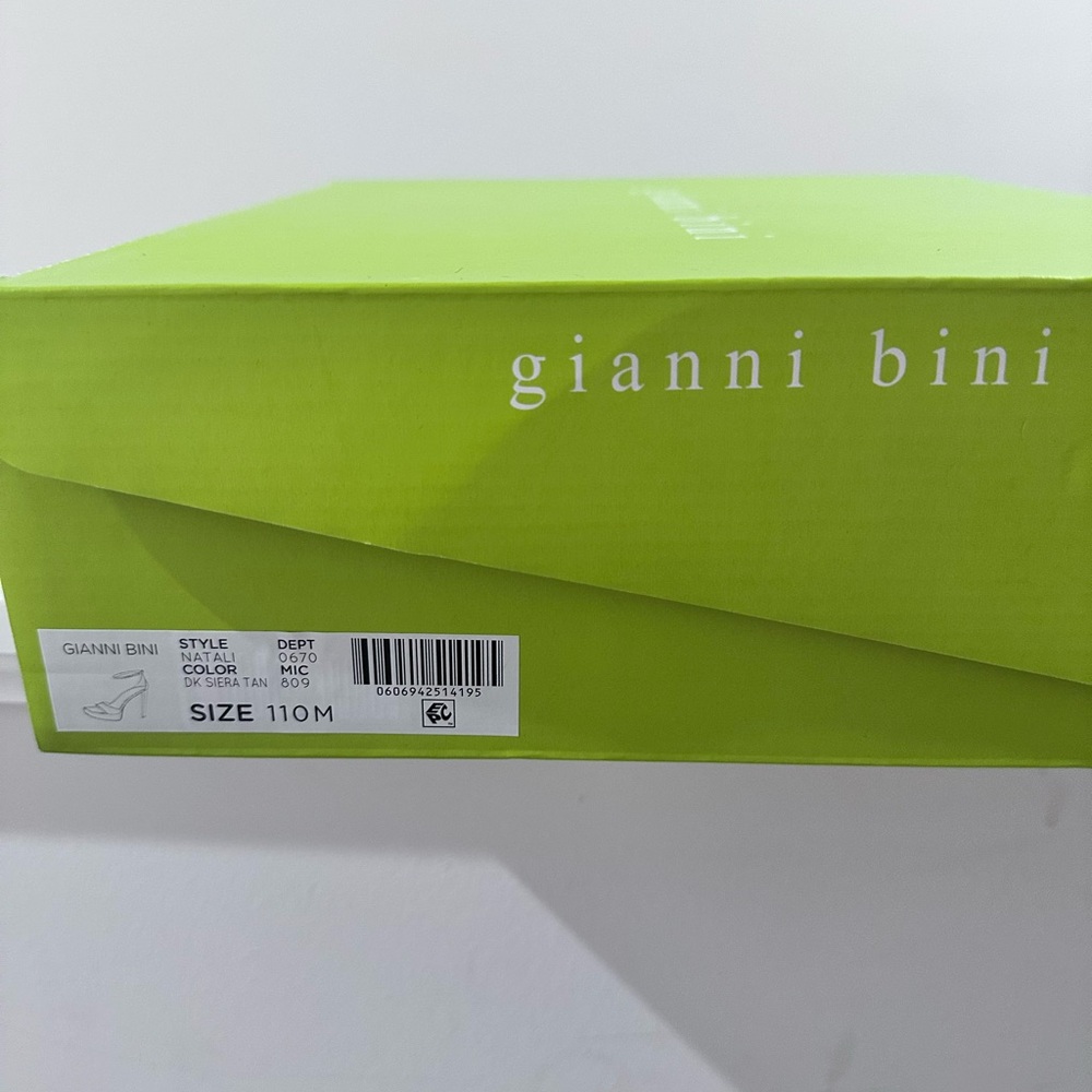 Gianni Bini Nude Platform Heels - Picture 6 of 6